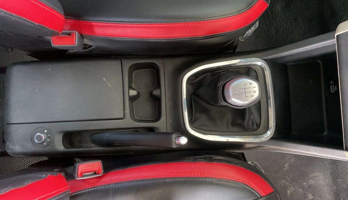 2019 Renault TRIBER RXZ, Petrol, Manual, 20,243 km, Gear Lever