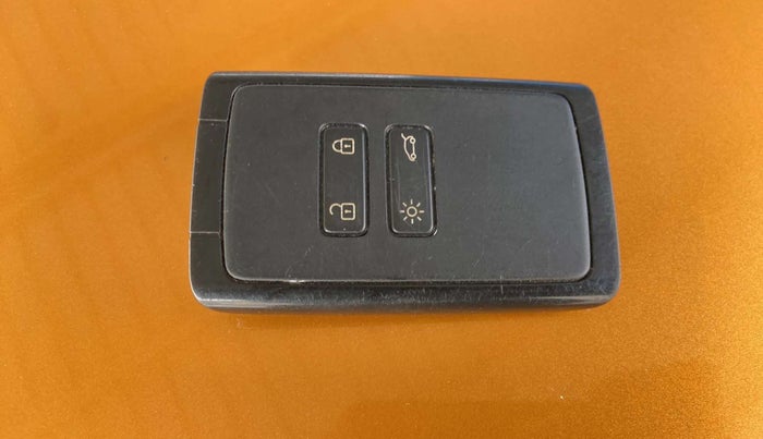 2019 Renault TRIBER RXZ, Petrol, Manual, 20,243 km, Key Close Up