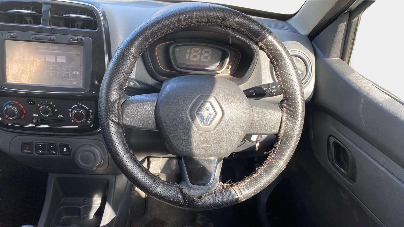 2016 Renault Kwid RXT 0.8, Petrol, Manual, 22,210 km, Steering Wheel Close Up