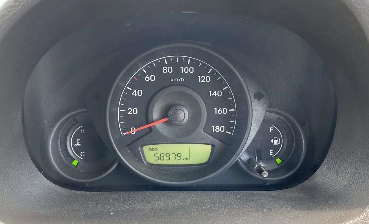 2014 Hyundai Eon ERA +, Petrol, Manual, 58,980 km, Odometer Image
