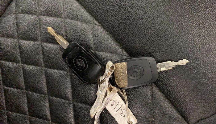 2019 Renault Kwid RXT 1.0 (O), Petrol, Manual, 13,838 km, Key Close Up
