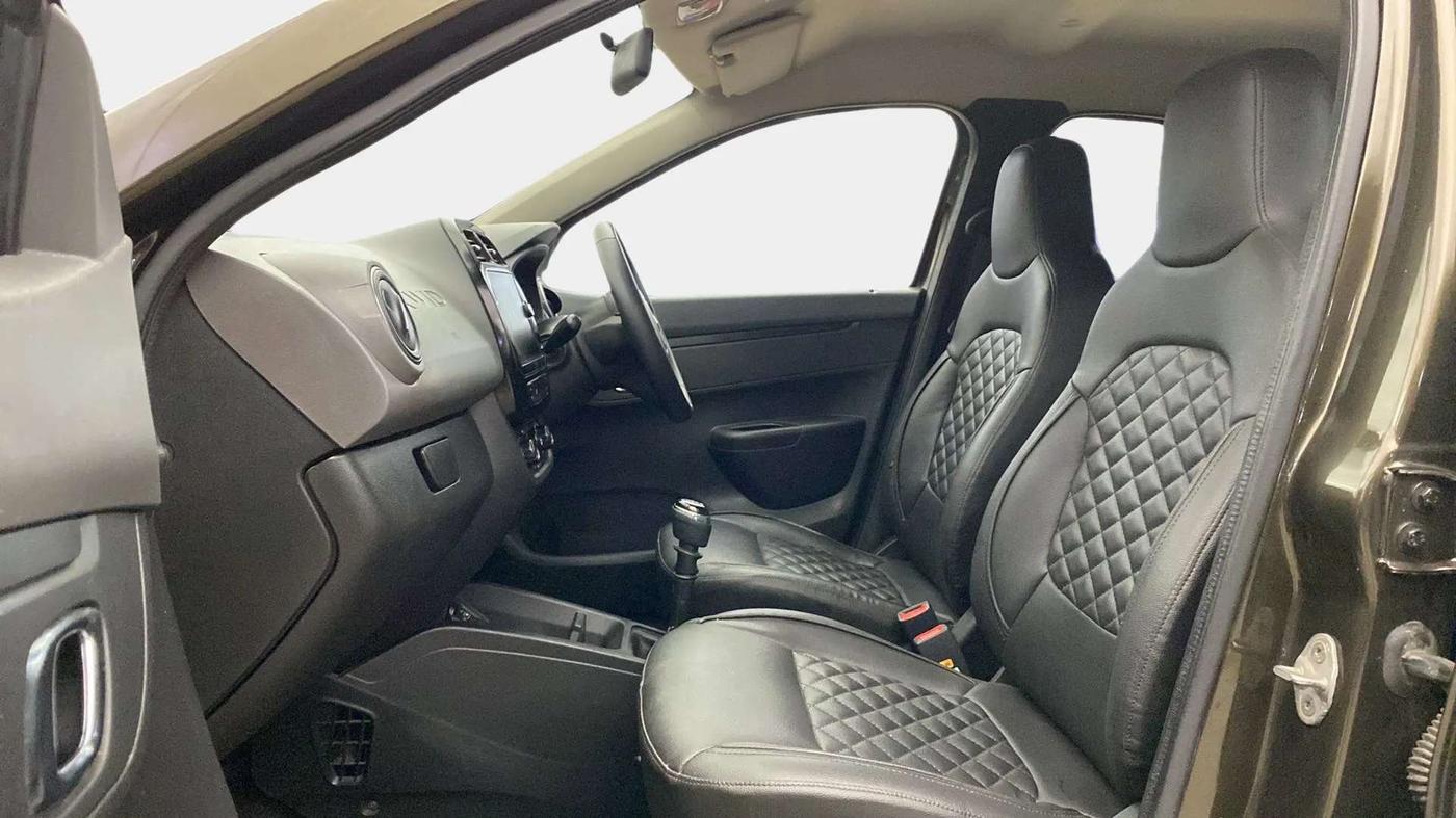 2019 Renault Kwid RXT 1.0 (O), Petrol, Manual, 13,838 km, Right Side Front Door Cabin