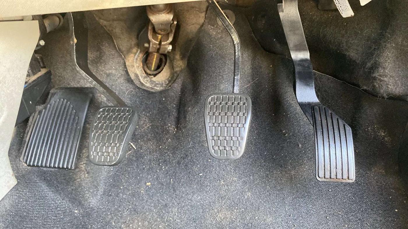 2018 Tata NEXON XZ PLUS PETROL, Petrol, Manual, 57,207 km, Pedals