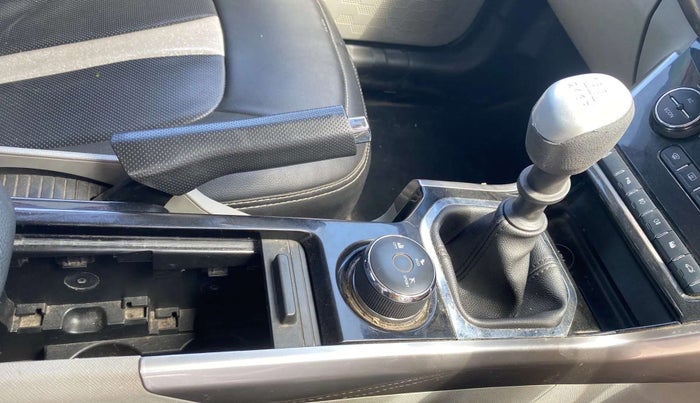 2018 Tata NEXON XZ PLUS PETROL, Petrol, Manual, 57,207 km, Gear Lever
