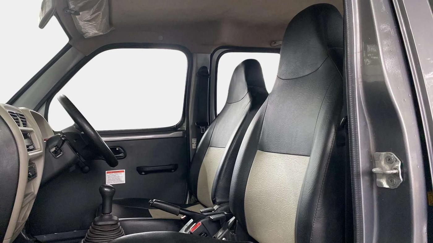 2021 Maruti Eeco 5 STR AC CNG, CNG, Manual, 41,563 km, Right Side Front Door Cabin