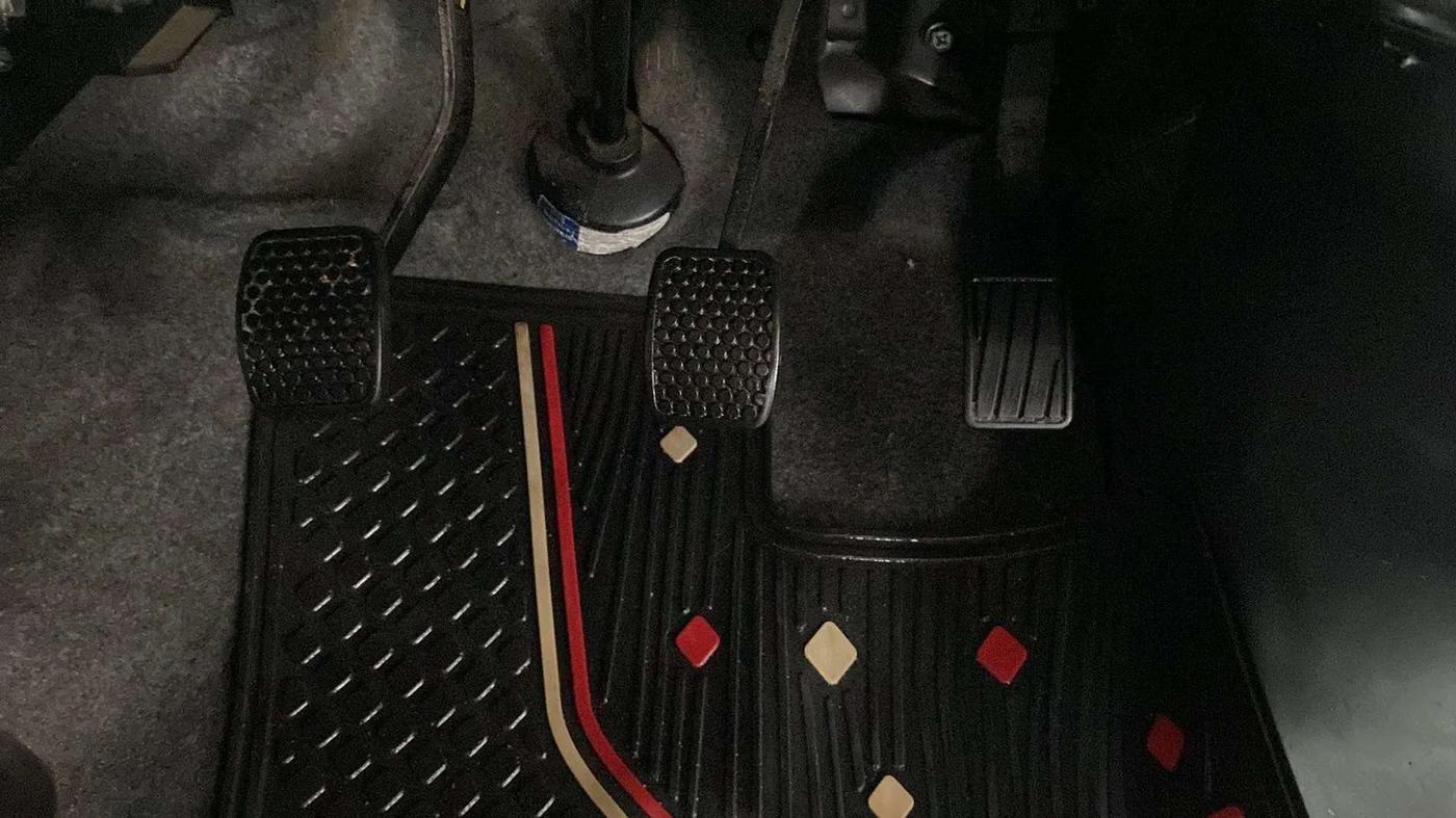 2021 Maruti Eeco 5 STR AC CNG, CNG, Manual, 41,563 km, Pedals