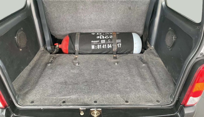2021 Maruti Eeco 5 STR AC CNG, CNG, Manual, 41,563 km, Boot Inside