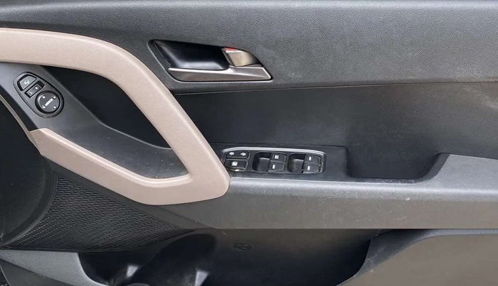 2017 Hyundai Creta SX PLUS AT 1.6 PETROL, Petrol, Automatic, 30,366 km, Driver Side Door Panels Control