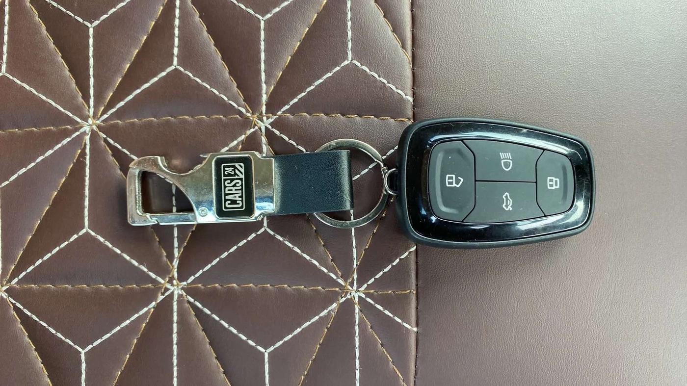 2023 Tata TIAGO NRG XZ MT, Petrol, Manual, 10,511 km, Key Close Up