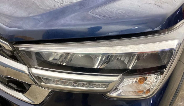 2022 Maruti XL6 ALPHA MT, Petrol, Manual, 9,607 km, Left headlight - Minor scratches