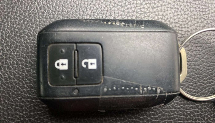 2019 Maruti XL6 ALPHA MT, Petrol, Manual, 26,592 km, Key Close Up