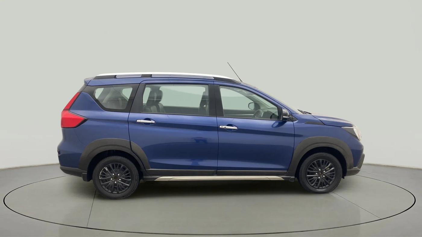 2019 Maruti XL6 ALPHA MT, Petrol, Manual, 26,592 km, Right Side View