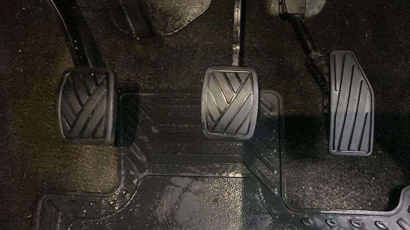 2019 Maruti XL6 ALPHA MT, Petrol, Manual, 26,592 km, Pedals