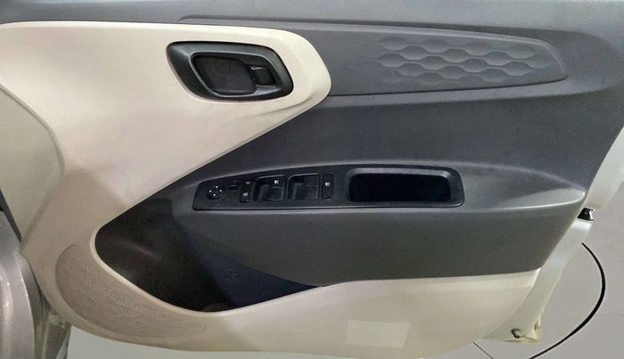 2021 Hyundai AURA S 1.2 CNG, CNG, Manual, 52,261 km, Driver Side Door Panels Control