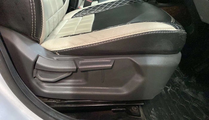 2021 Hyundai AURA S 1.2 CNG, CNG, Manual, 52,261 km, Driver Side Adjustment Panel