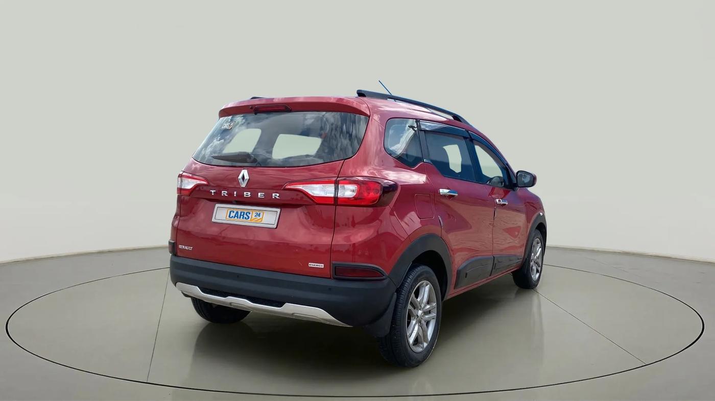 2021 Renault TRIBER RXZ, Petrol, Manual, 31,789 km, Right Back Diagonal