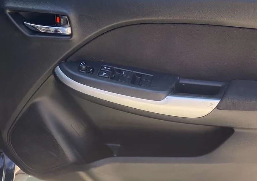 2017 Maruti Baleno ZETA PETROL 1.2, Petrol, Manual, 40,742 km, Driver Side Door Panels Control