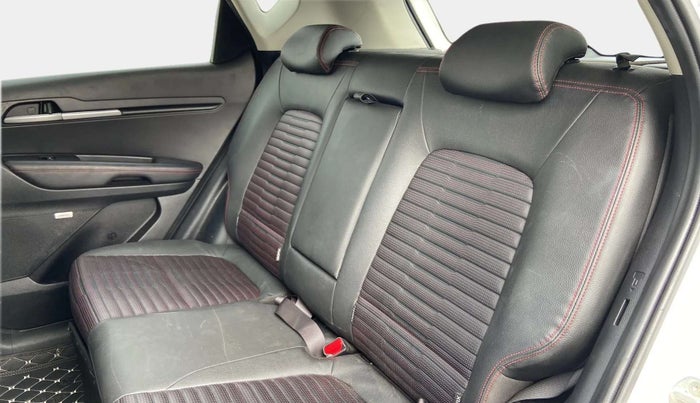 2020 KIA SONET GTX PLUS 1.0 DCT, Petrol, Automatic, 30,535 km, Right Side Rear Door Cabin