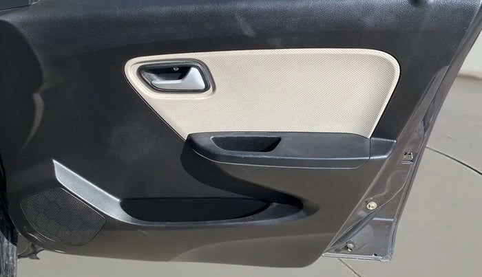 2020 Maruti Alto LXI, Petrol, Manual, 29,115 km, Driver Side Door Panels Control