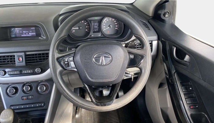 2018 Tata NEXON XM PETROL, Petrol, Manual, 32,777 km, Steering Wheel Close Up