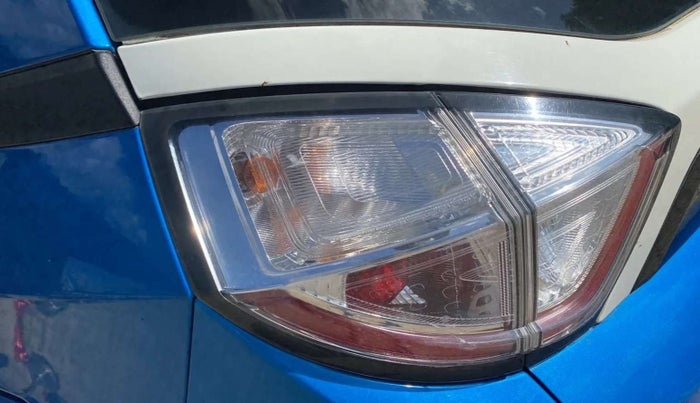 2018 Tata NEXON XM PETROL, Petrol, Manual, 32,777 km, Left tail light - Minor damage