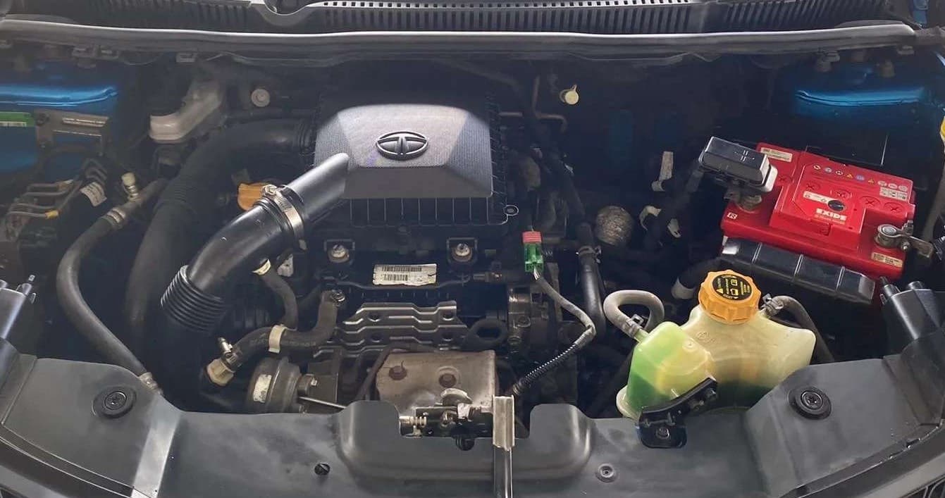 2018 Tata NEXON XM PETROL, Petrol, Manual, 32,777 km, Open Bonet
