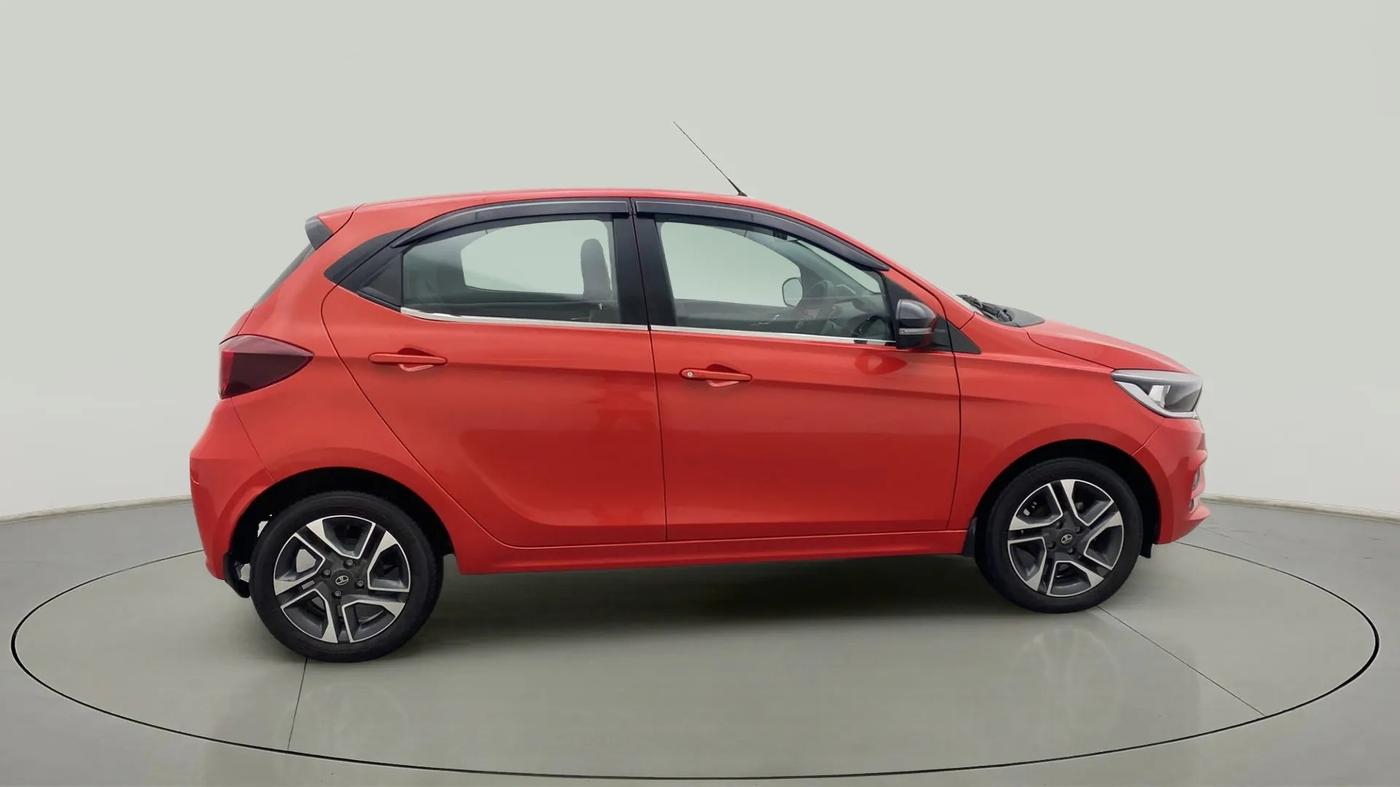 2021 Tata Tiago XZA PLUS PETROL, Petrol, Automatic, 13,785 km, Right Side View