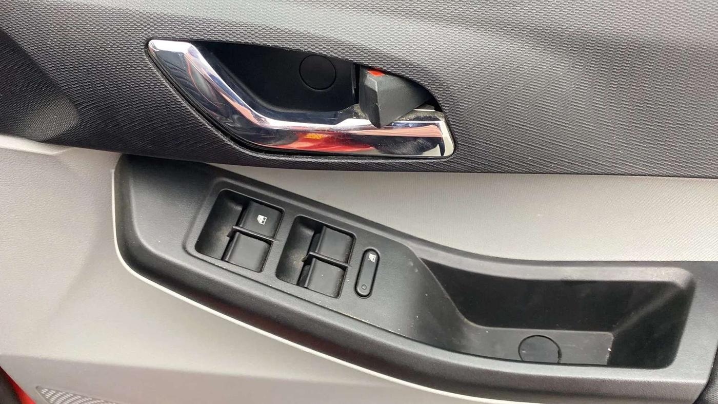2021 Tata Tiago XZA PLUS PETROL, Petrol, Automatic, 13,785 km, Driver Side Door Panels Control