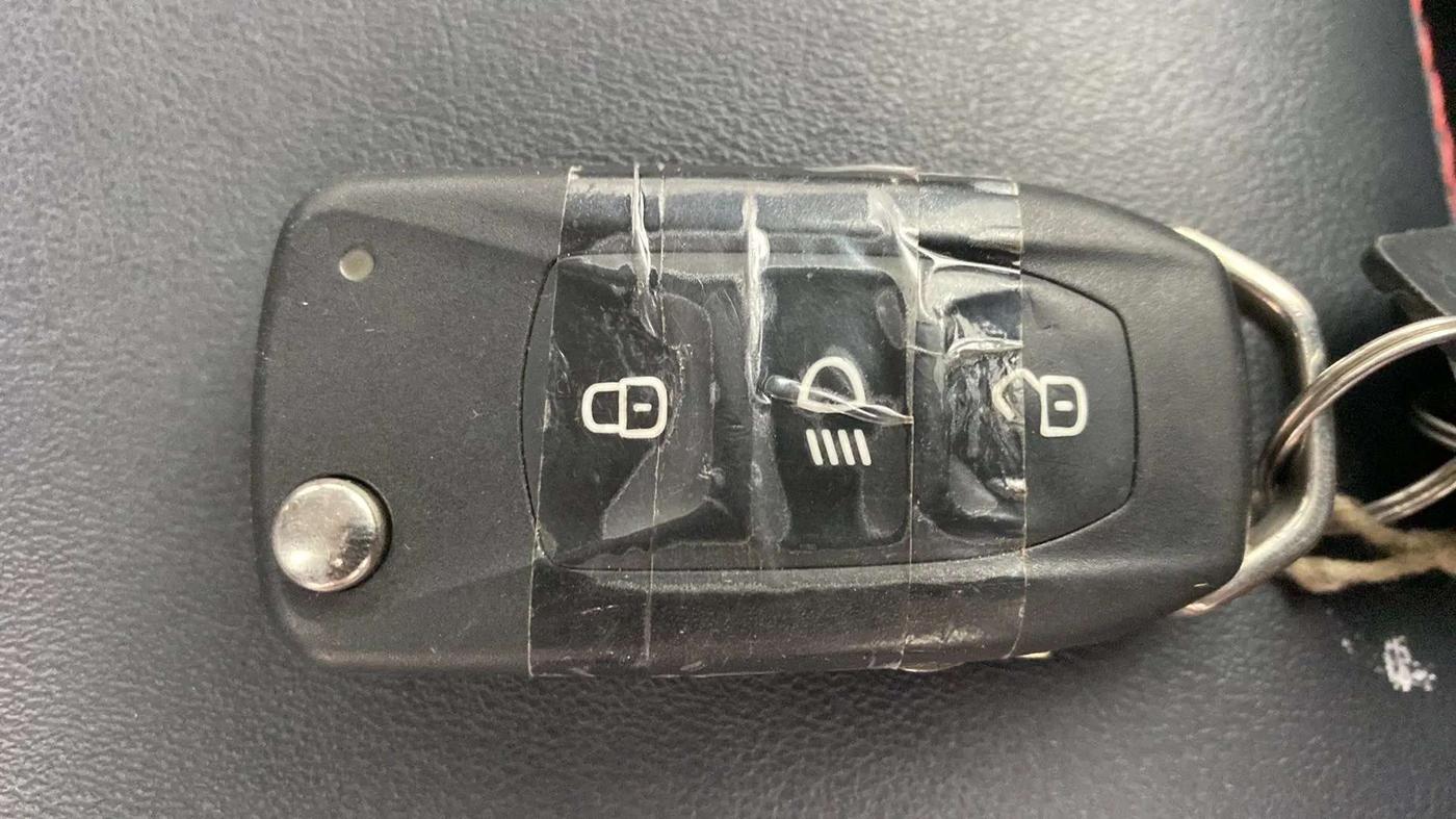 2021 Tata Tiago XZA PLUS PETROL, Petrol, Automatic, 13,785 km, Key Close Up