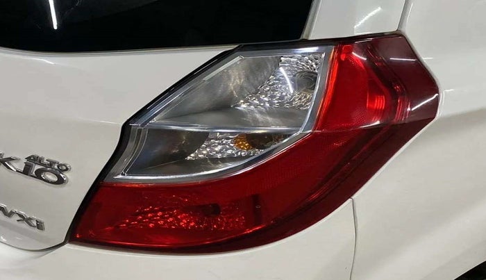 2017 Maruti Alto K10 VXI, Petrol, Manual, 98,968 km, Right tail light - Minor scratches