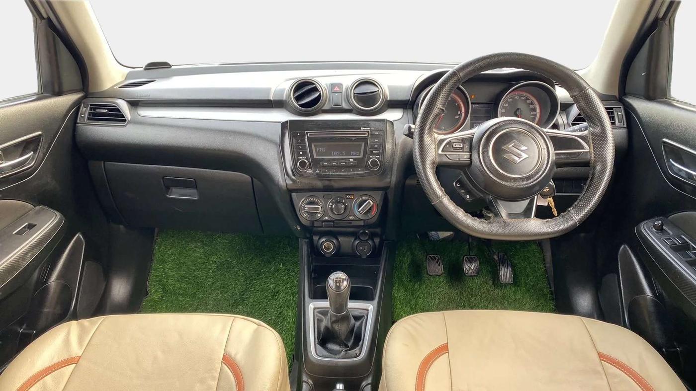 2018 Maruti Swift VXI, Petrol, Manual, 68,893 km, Dashboard