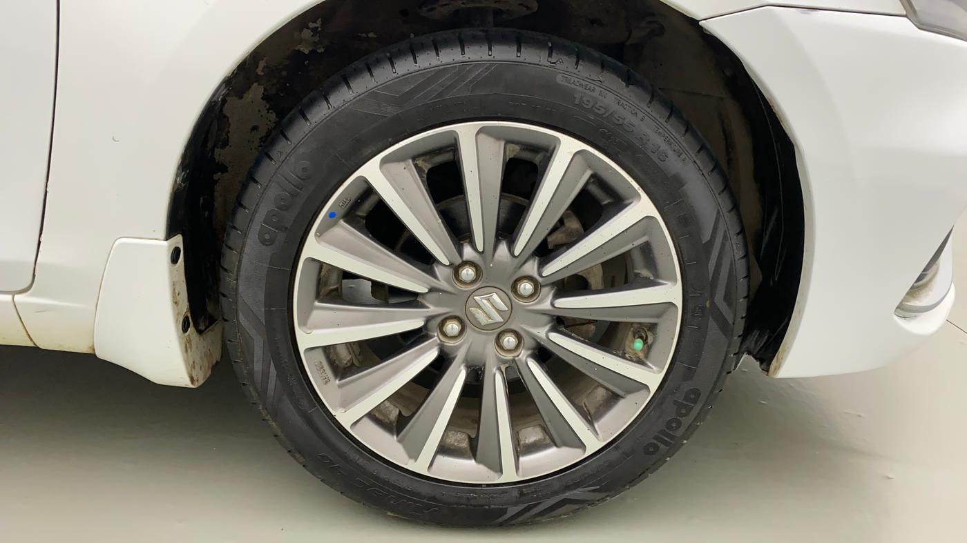 2019 Maruti Ciaz ALPHA 1.5 SHVS PETROL, Petrol, Manual, 43,374 km, Right Front Wheel
