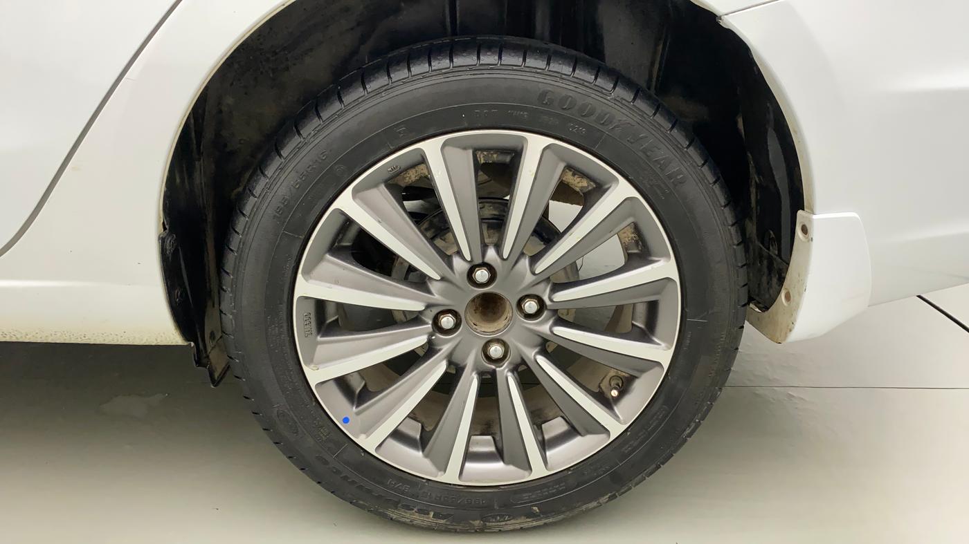 2019 Maruti Ciaz ALPHA 1.5 SHVS PETROL, Petrol, Manual, 43,374 km, Left Rear Wheel