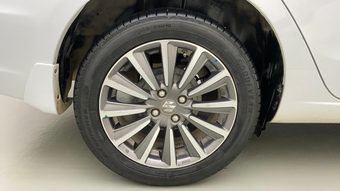 2019 Maruti Ciaz ALPHA 1.5 SHVS PETROL, Petrol, Manual, 43,374 km, Right Rear Wheel