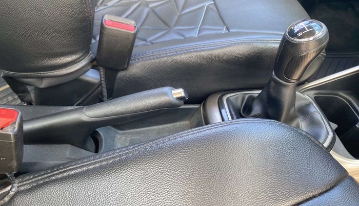 2019 Maruti IGNIS DELTA 1.2, Petrol, Manual, 69,189 km, Gear Lever