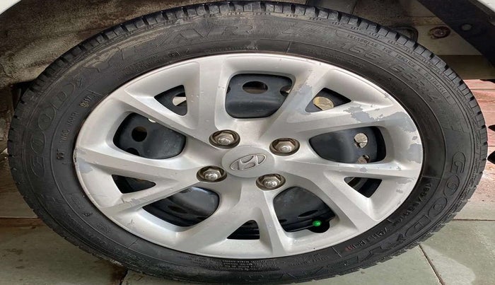 2017 Hyundai Grand i10 MAGNA 1.2 KAPPA VTVT, Petrol, Manual, 54,749 km, Left rear tyre - Tyre dimensions are different from each other