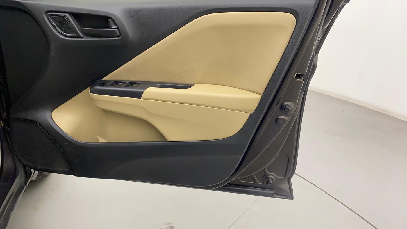 2016 Honda City 1.5L I-VTEC SV CVT, Petrol, Automatic, 61,094 km, Driver Side Door Panels Control