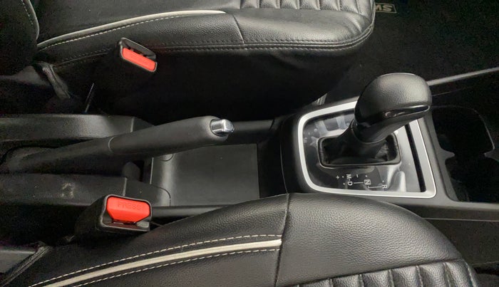 2022 Maruti Swift VXI AMT, Petrol, Automatic, 23,215 km, Gear Lever