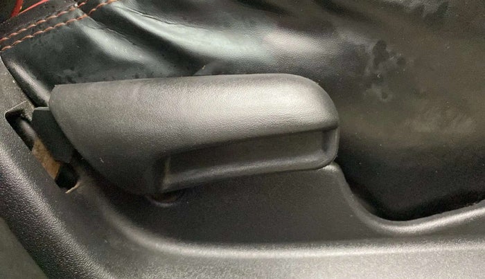 2021 Maruti Vitara Brezza VXI, Petrol, Manual, 39,760 km, Driver Side Adjustment Panel