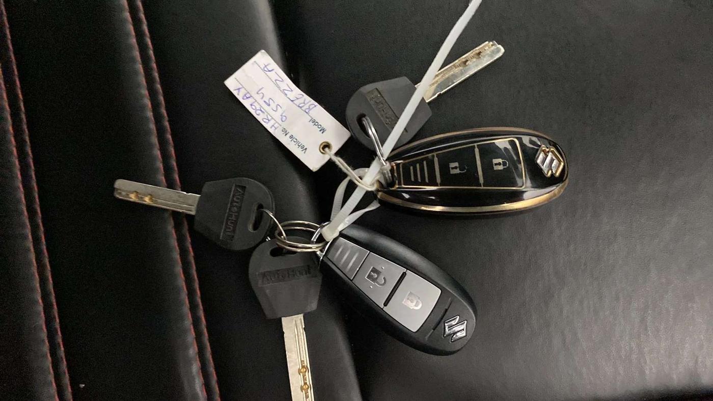 2021 Maruti Vitara Brezza VXI, Petrol, Manual, 39,760 km, Key Close Up