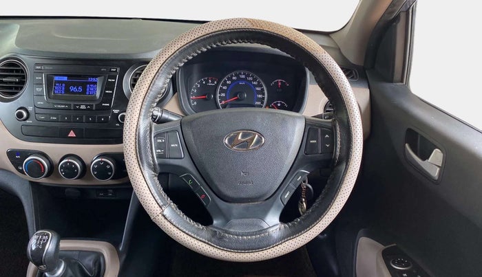 2016 Hyundai Grand i10 SPORTZ 1.1 CRDI, Diesel, Manual, 78,493 km, Steering Wheel Close Up
