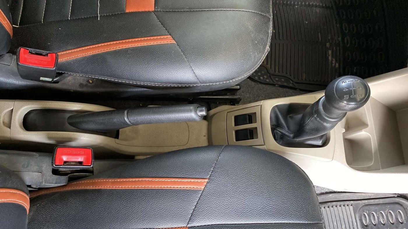 2019 Maruti Alto LXI, Petrol, Manual, 15,987 km, Gear Lever