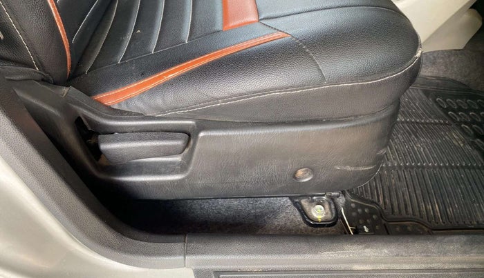 2019 Maruti Alto LXI, Petrol, Manual, 15,987 km, Driver Side Adjustment Panel