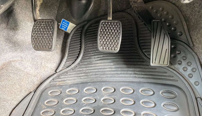 2019 Maruti Alto LXI, Petrol, Manual, 15,987 km, Pedals