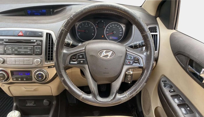 2013 Hyundai i20 SPORTZ 1.2, Petrol, Manual, 77,142 km, Steering Wheel Close Up