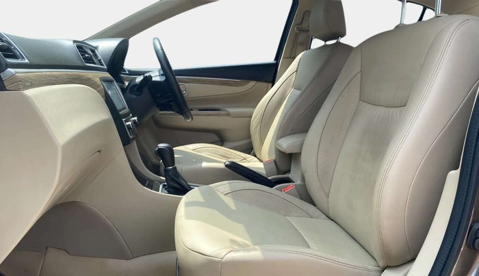 2021 Maruti Ciaz ALPHA  AT 1.5 SHVS PETROL, Petrol, Automatic, 43,683 km, Right Side Front Door Cabin