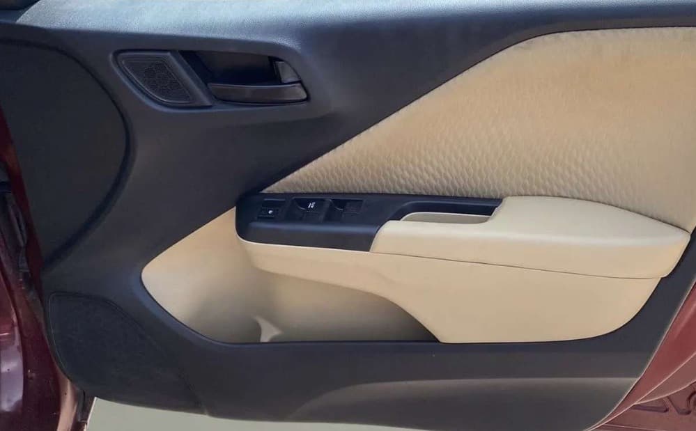 2014 Honda City 1.5L I-VTEC S MT, Petrol, Manual, 65,247 km, Driver Side Door Panels Control