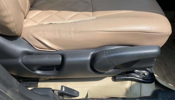 2014 Honda City 1.5L I-VTEC S MT, Petrol, Manual, 65,247 km, Driver Side Adjustment Panel