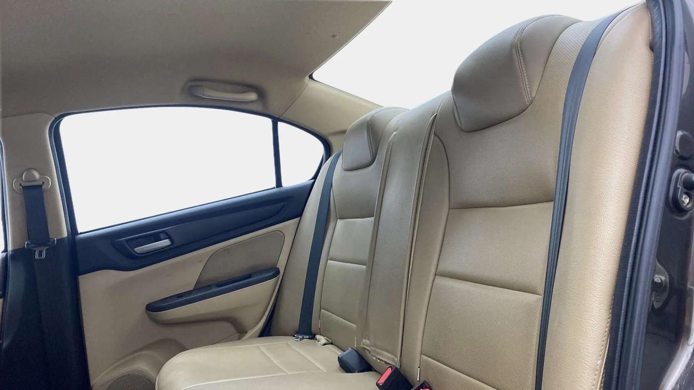2019 Honda Amaze 1.2L I-VTEC VX CVT, Petrol, Automatic, 38,084 km, Right Side Rear Door Cabin