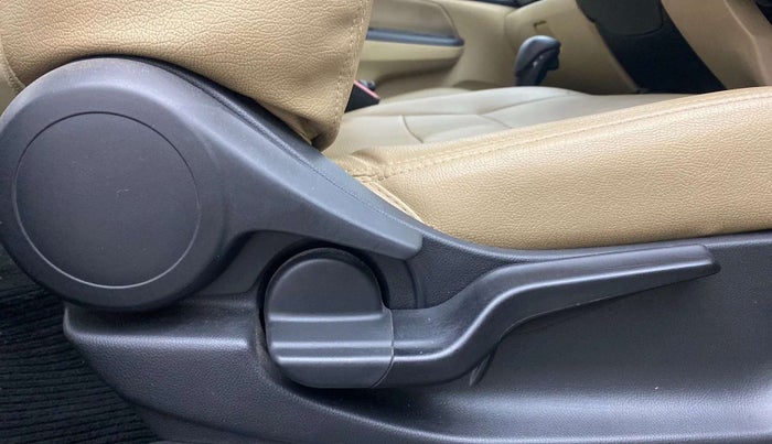 2019 Honda Amaze 1.2L I-VTEC VX CVT, Petrol, Automatic, 38,084 km, Driver Side Adjustment Panel
